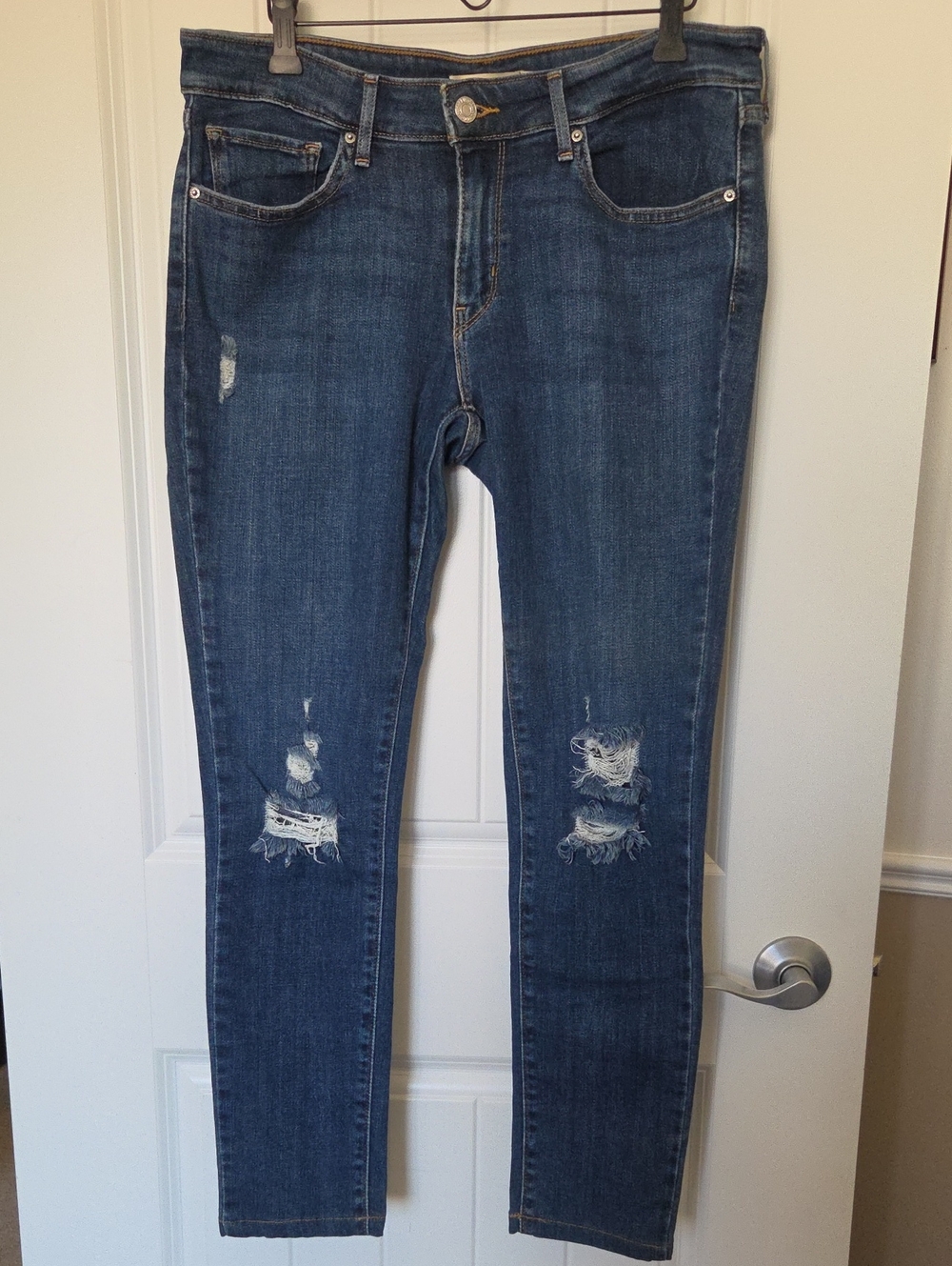 Levis 711 Skinny Dark Blue Distressed Jeans (size 30)